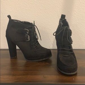 Black platform bootie heels 4-4.5”